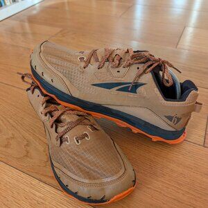 ALTRA Men's Lone Peak 6 - The Gold Standard Trail Runner - Like New